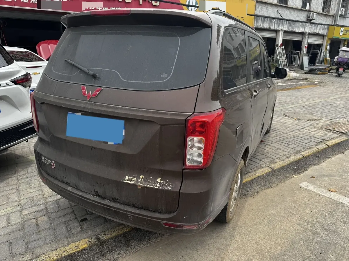 2018 WuLing HongGuang 1.5L 105HP L4 5MT,autocango,china used car exporter,china ev exporter,chinese used car exporter,chinese used ev exporter