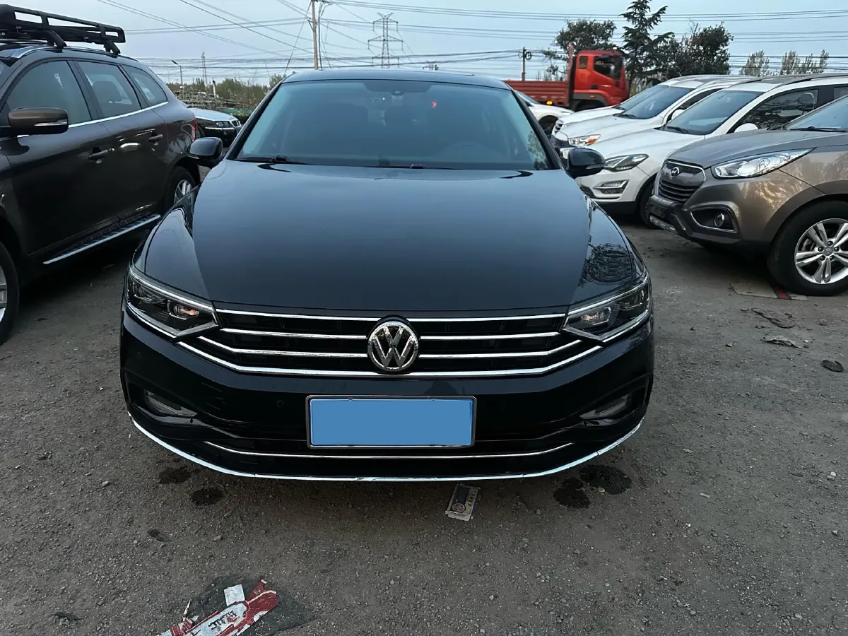 2020 Volkswagen Magotan 2.0T 186HP L4 7DCT,autocango,china used car exporter,china ev exporter,chinese used car exporter,chinese used ev exporter