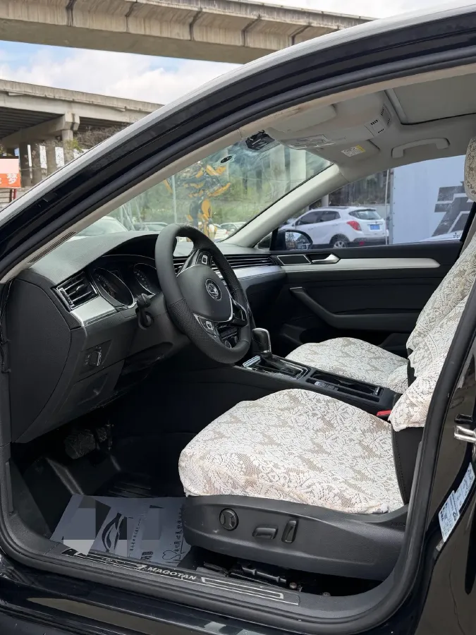 2018 Volkswagen Magotan 1.4T 150HP L4 7DCT,autocango,china used car exporter,china ev exporter,chinese used car exporter,chinese used ev exporter