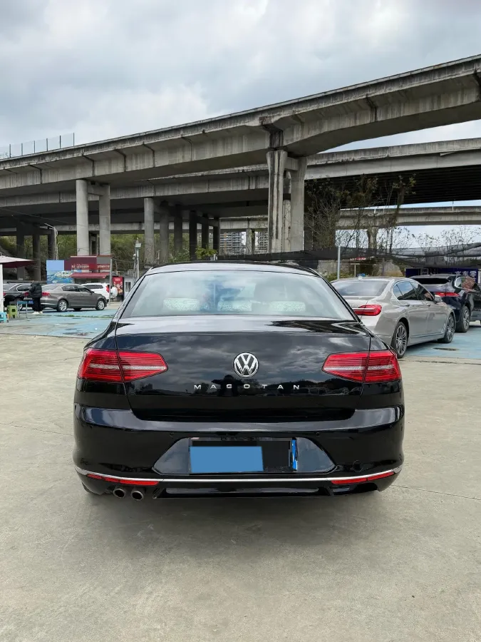 2018 Volkswagen Magotan 1.4T 150HP L4 7DCT,autocango,china used car exporter,china ev exporter,chinese used car exporter,chinese used ev exporter