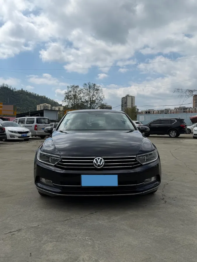 2018 Volkswagen Magotan 1.4T 150HP L4 7DCT,autocango,china used car exporter,china ev exporter,chinese used car exporter,chinese used ev exporter