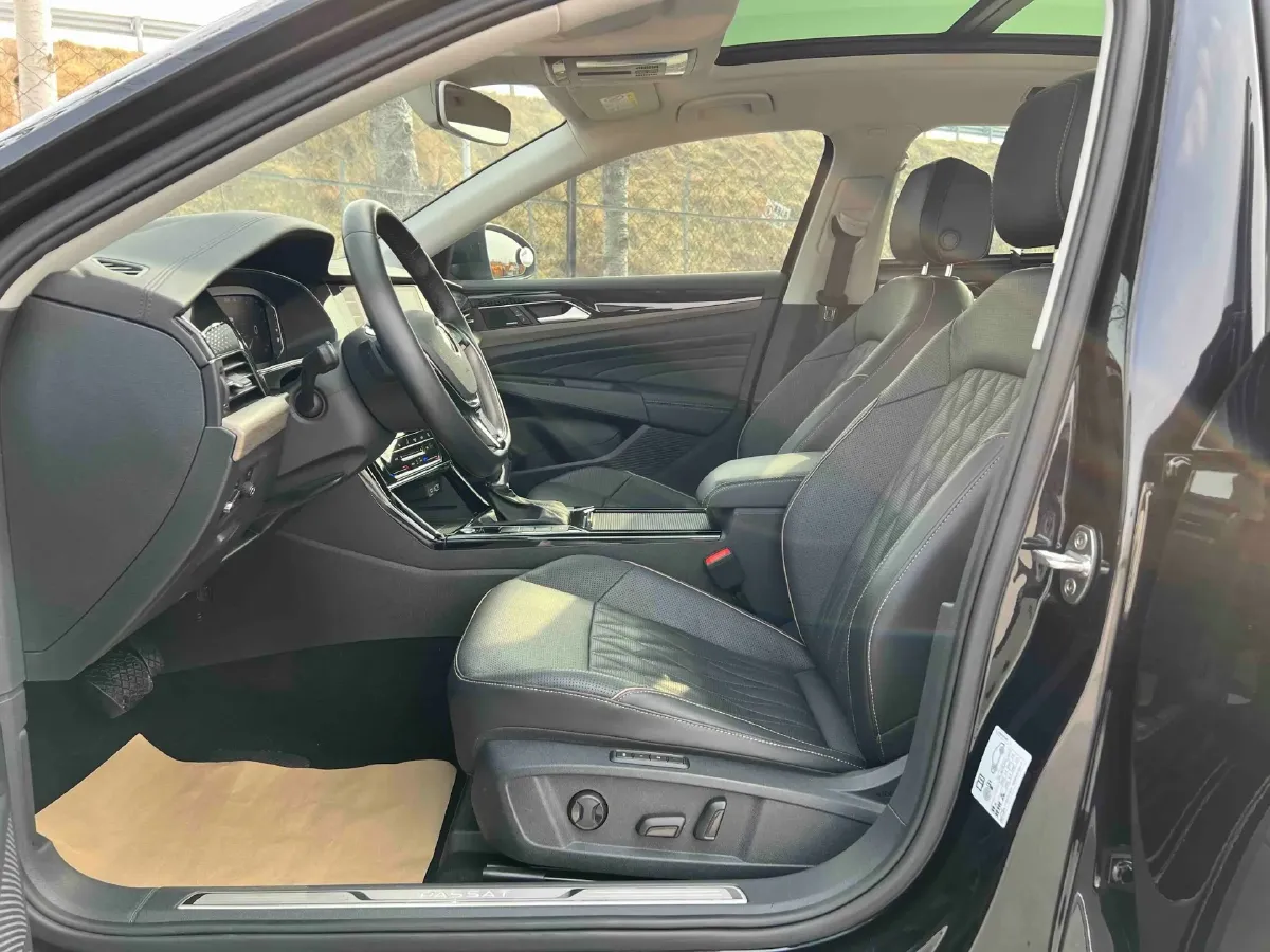 2019 Ford Taurus 2.0T 245HP L4 8AT,autocango,china used car exporter,china ev exporter,chinese used car exporter,chinese used ev exporter