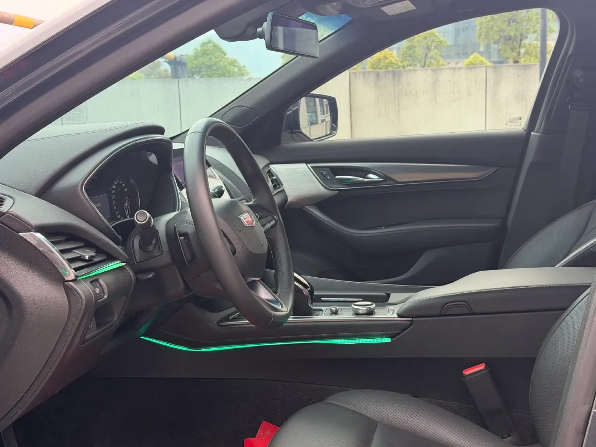 2022 Cadillac CT5 2.0T 237HP L4 10AT,autocango,china used car exporter,china ev exporter,chinese used car exporter,chinese used ev exporter