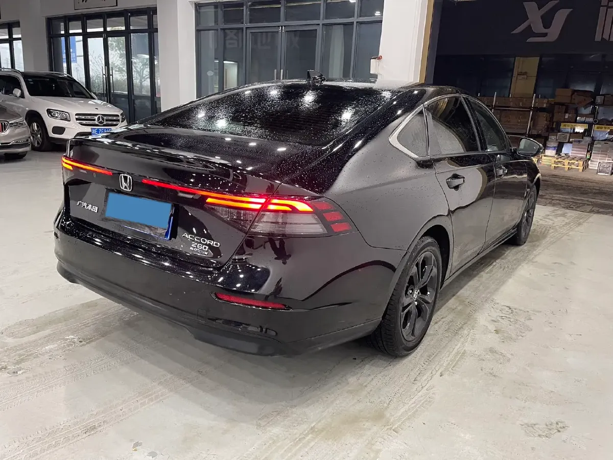 2025 Honda Accord 1.5T 192HP L4 CVT,autocango,china used car exporter,china ev exporter,chinese used car exporter,chinese used ev exporter
