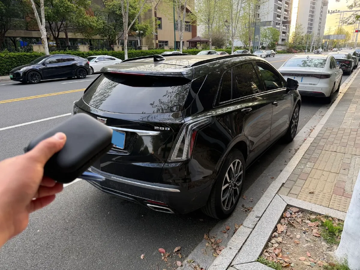 2023 Cadillac XT5 2.0T 237HP L4 9AT,autocango,china used car exporter,china ev exporter,chinese used car exporter,chinese used ev exporter