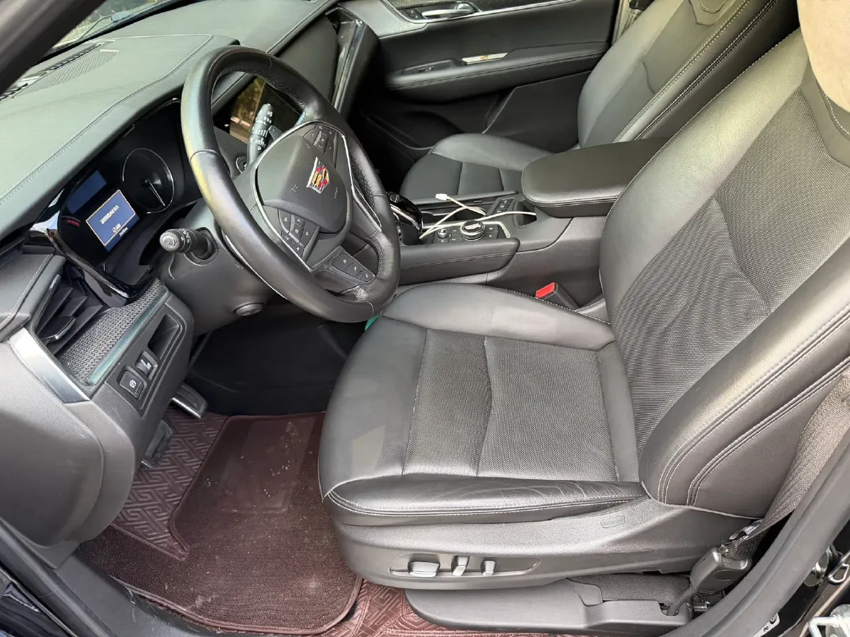 2023 Cadillac XT5 2.0T 237HP L4 9AT,autocango,china used car exporter,china ev exporter,chinese used car exporter,chinese used ev exporter