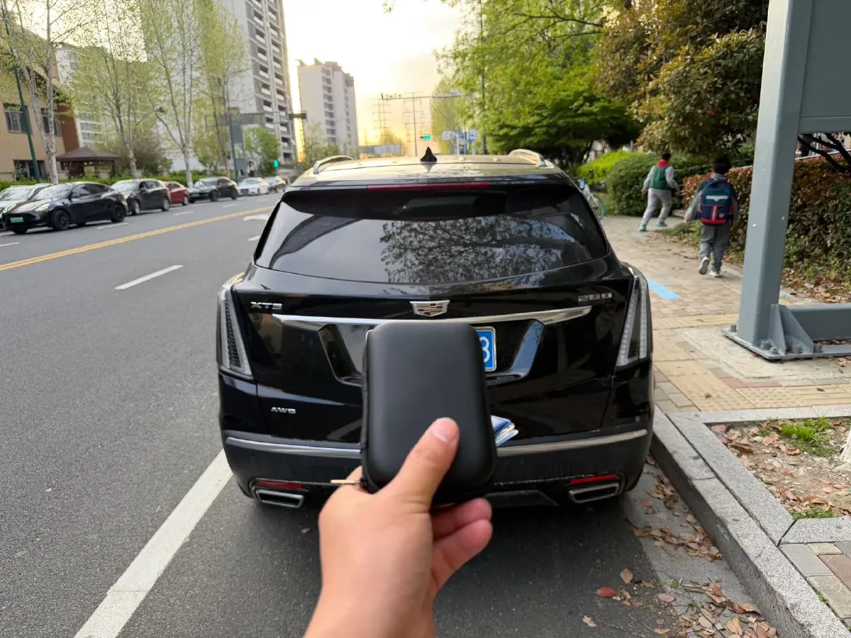 2023 Cadillac XT5 2.0T 237HP L4 9AT,autocango,china used car exporter,china ev exporter,chinese used car exporter,chinese used ev exporter