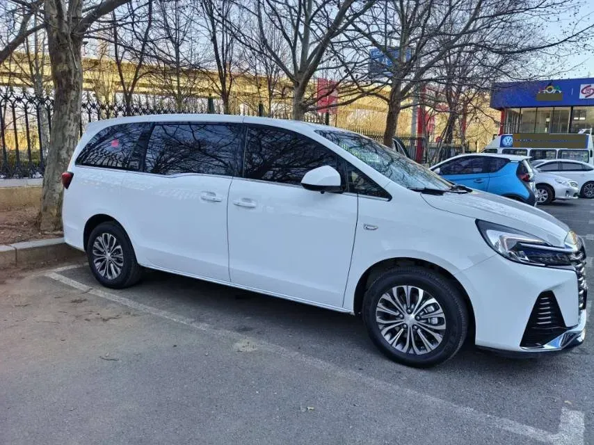 2023 Buick GL8 2.0T 237HP L4 9AT,autocango,china used car exporter,china ev exporter,chinese used car exporter,chinese used ev exporter