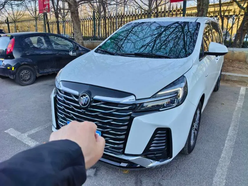 2023 Buick GL8 2.0T 237HP L4 9AT,autocango,china used car exporter,china ev exporter,chinese used car exporter,chinese used ev exporter