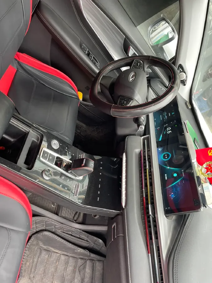 2021 Chery Tiggo 8 Plus 1.6T 197HP L4 7DCT,autocango,china used car exporter,china ev exporter,chinese used car exporter,chinese used ev exporter