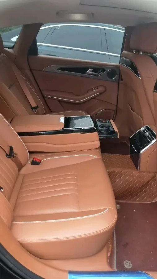 2022 HongQi H9 2.0T 252HP L4 7DCT,autocango,china used car exporter,china ev exporter,chinese used car exporter,chinese used ev exporter