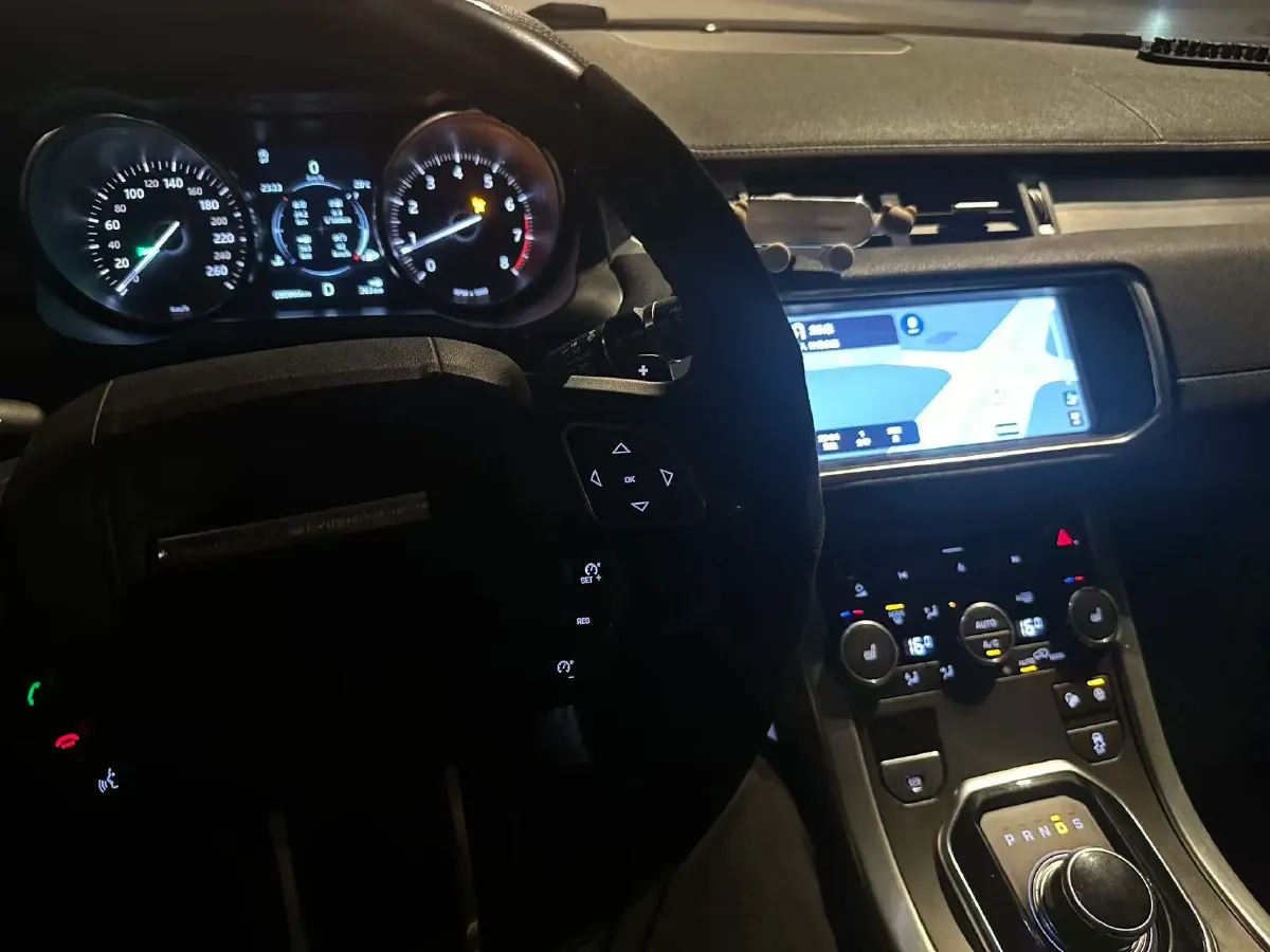 2018 Land Rover Range Rover Evoque 2.0T 241HP L4 9AT,autocango,china used car exporter,china ev exporter,chinese used car exporter,chinese used ev exporter