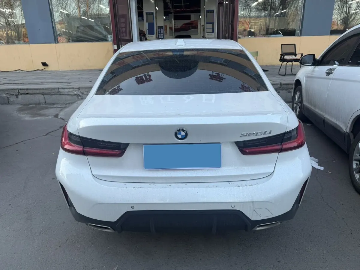 2023 BMW 3 Series 2.0T 156HP L4 8AT,autocango,china used car exporter,china ev exporter,chinese used car exporter,chinese used ev exporter