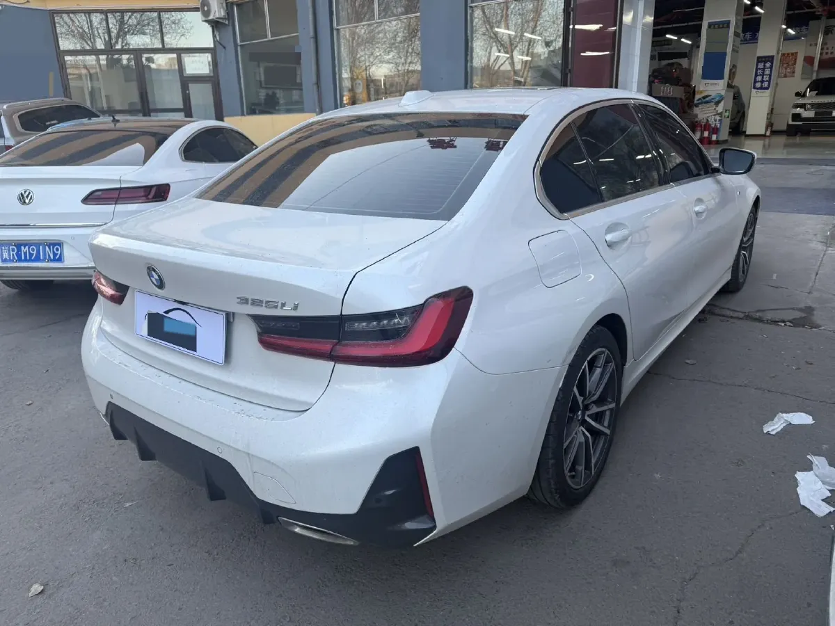 2023 BMW 3 Series 2.0T 156HP L4 8AT,autocango,china used car exporter,china ev exporter,chinese used car exporter,chinese used ev exporter