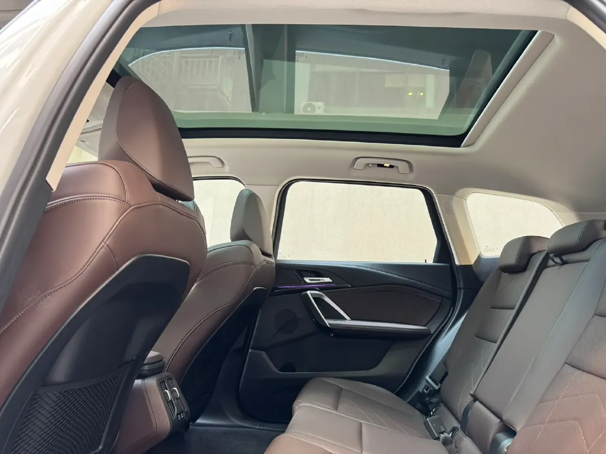 2023 BMW X1 1.5T 156HP L3 7DCT,autocango,china used car exporter,china ev exporter,chinese used car exporter,chinese used ev exporter