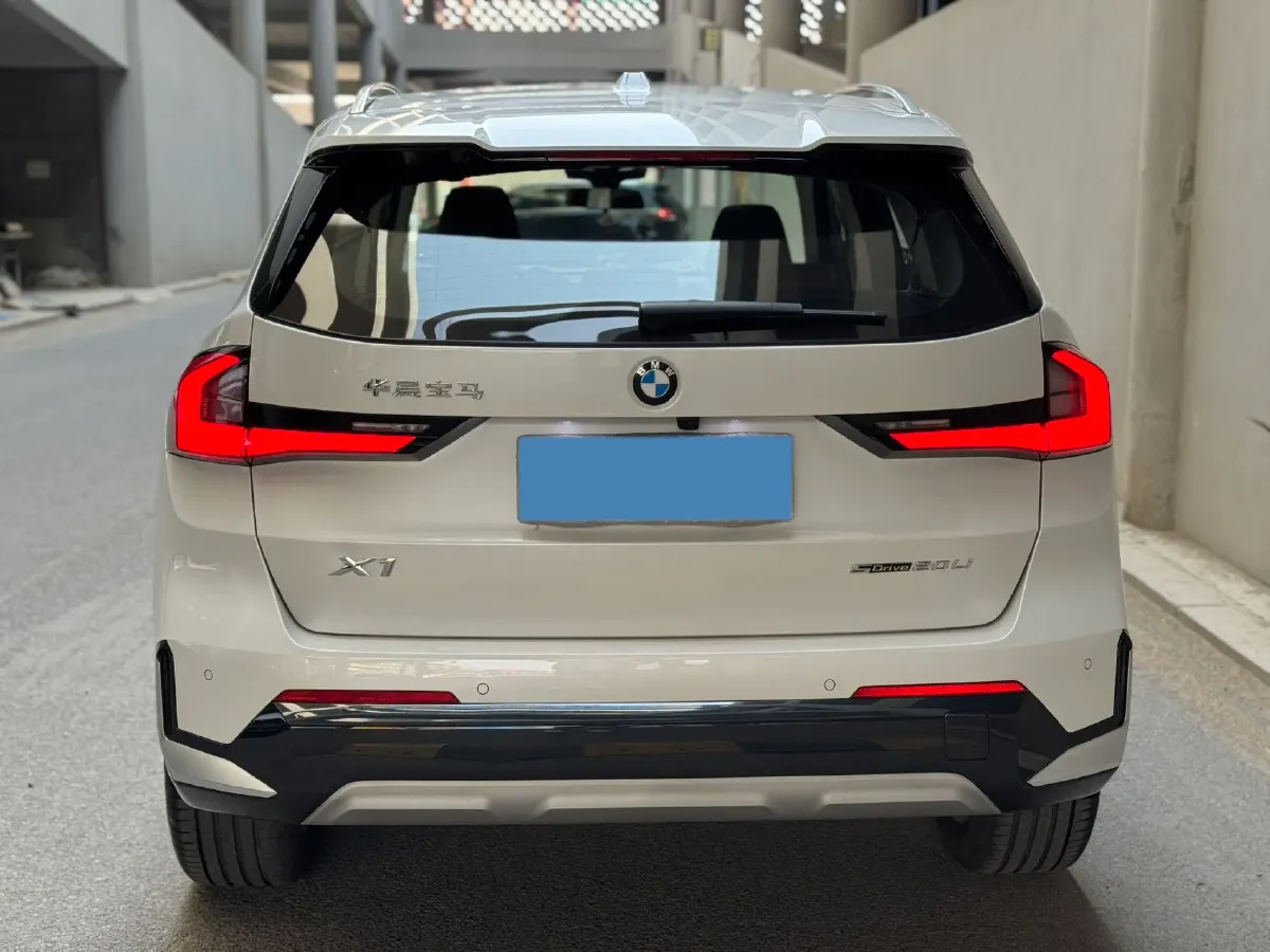 2023 BMW X1 1.5T 156HP L3 7DCT,autocango,china used car exporter,china ev exporter,chinese used car exporter,chinese used ev exporter