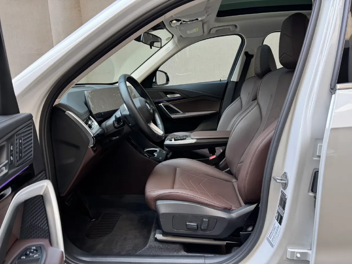 2023 BMW X1 1.5T 156HP L3 7DCT,autocango,china used car exporter,china ev exporter,chinese used car exporter,chinese used ev exporter