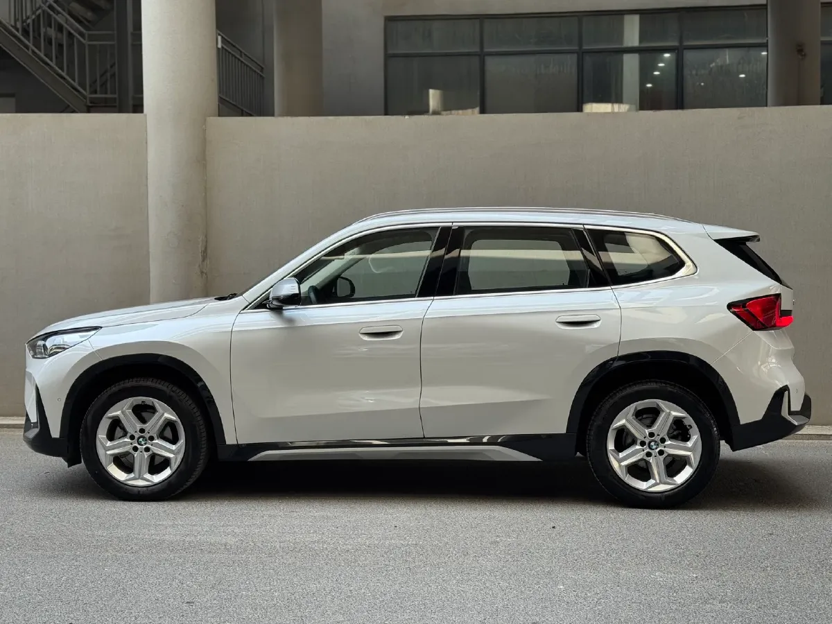 2023 BMW X1 1.5T 156HP L3 7DCT,autocango,china used car exporter,china ev exporter,chinese used car exporter,chinese used ev exporter