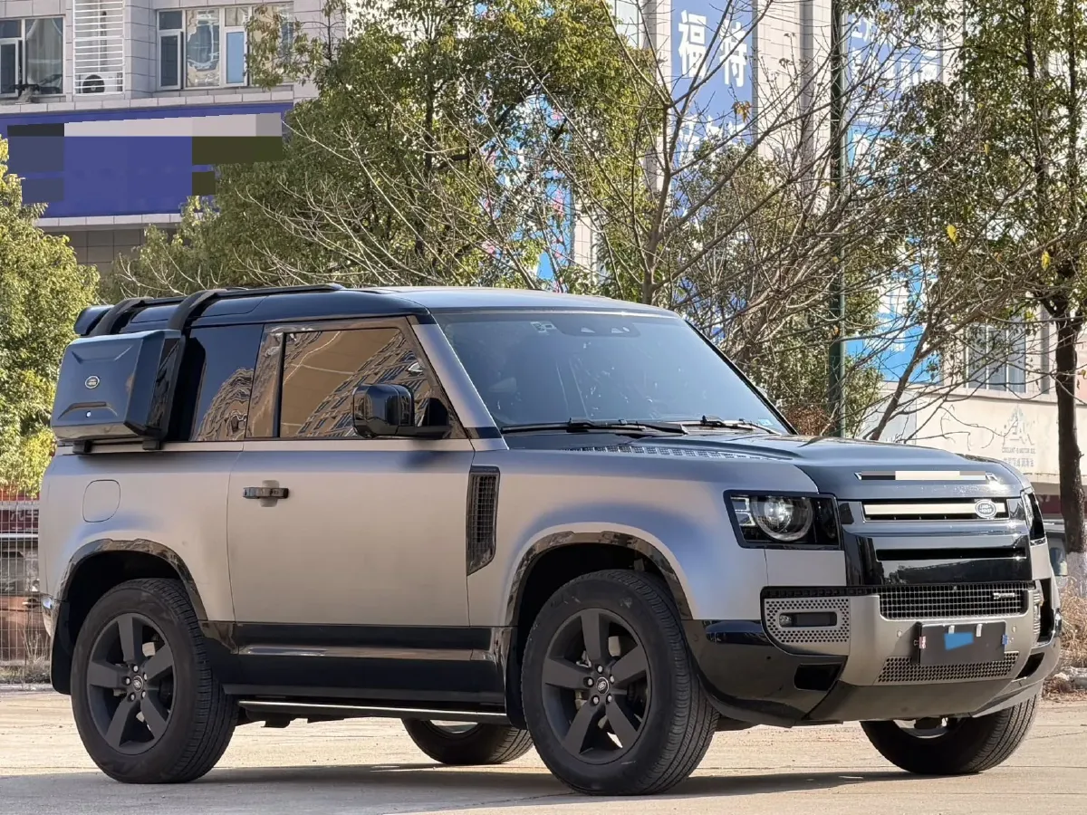 2023 Land Rover Defender 2.0T 300HP L4 8AT,autocango,china used car exporter,china ev exporter,chinese used car exporter,chinese used ev exporter