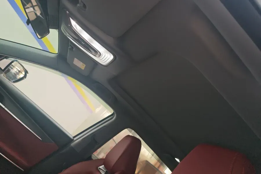 2022 ChangAn CS75 Plus 1.5T 188HP L4 8AT,autocango,china used car exporter,china ev exporter,chinese used car exporter,chinese used ev exporter