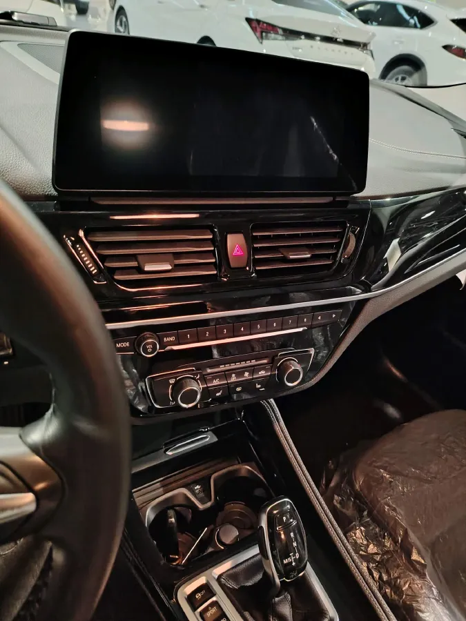 2023 BMW 1 Series 1.5T 136HP L3 7DCT,autocango,china used car exporter,china ev exporter,chinese used car exporter,chinese used ev exporter