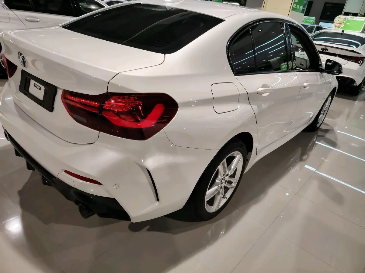 2023 BMW 1 Series 1.5T 136HP L3 7DCT,autocango,china used car exporter,china ev exporter,chinese used car exporter,chinese used ev exporter