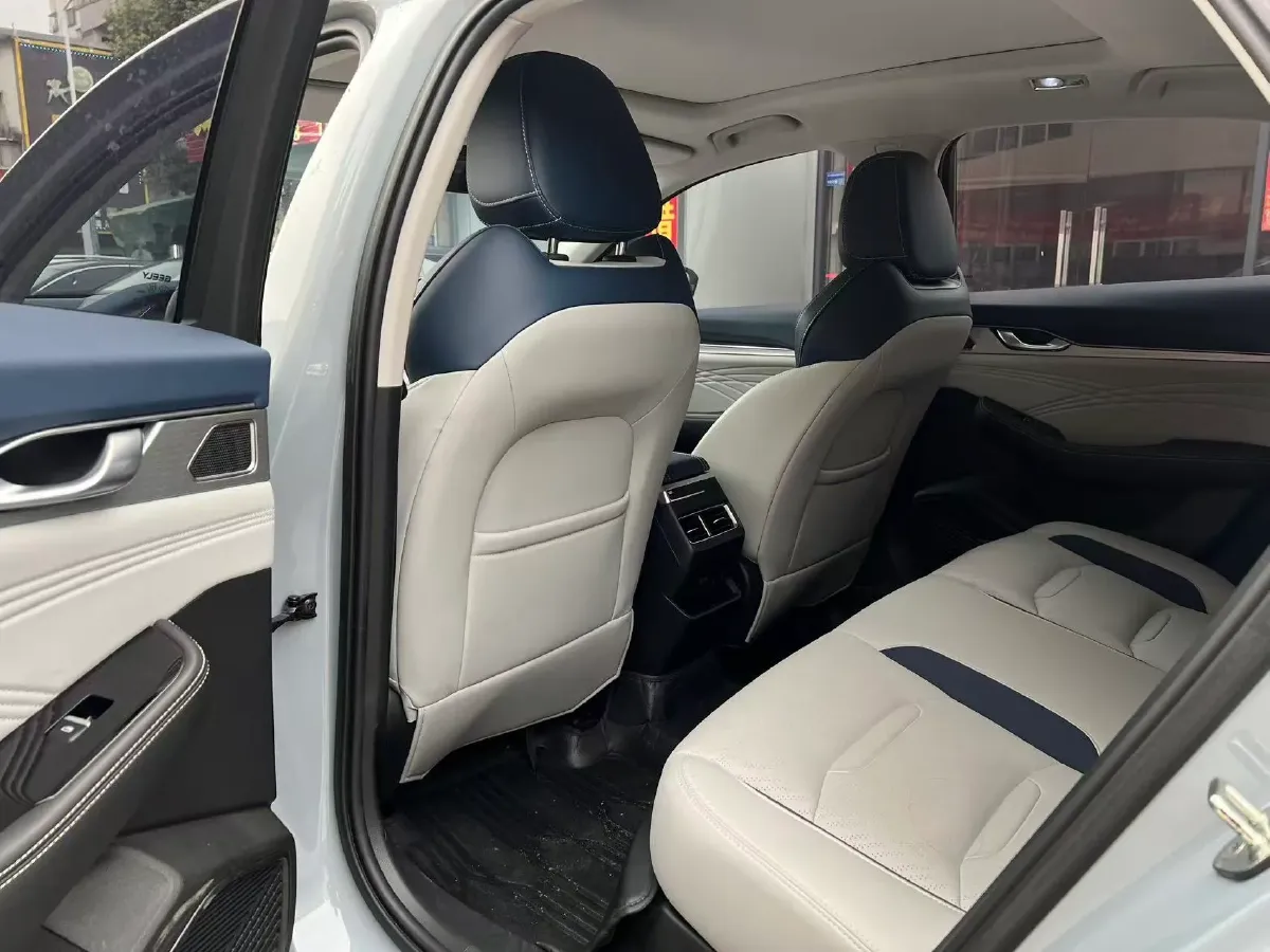 2023 Geely Preface 2.0T 190HP L4 7DCT,autocango,china used car exporter,china ev exporter,chinese used car exporter,chinese used ev exporter