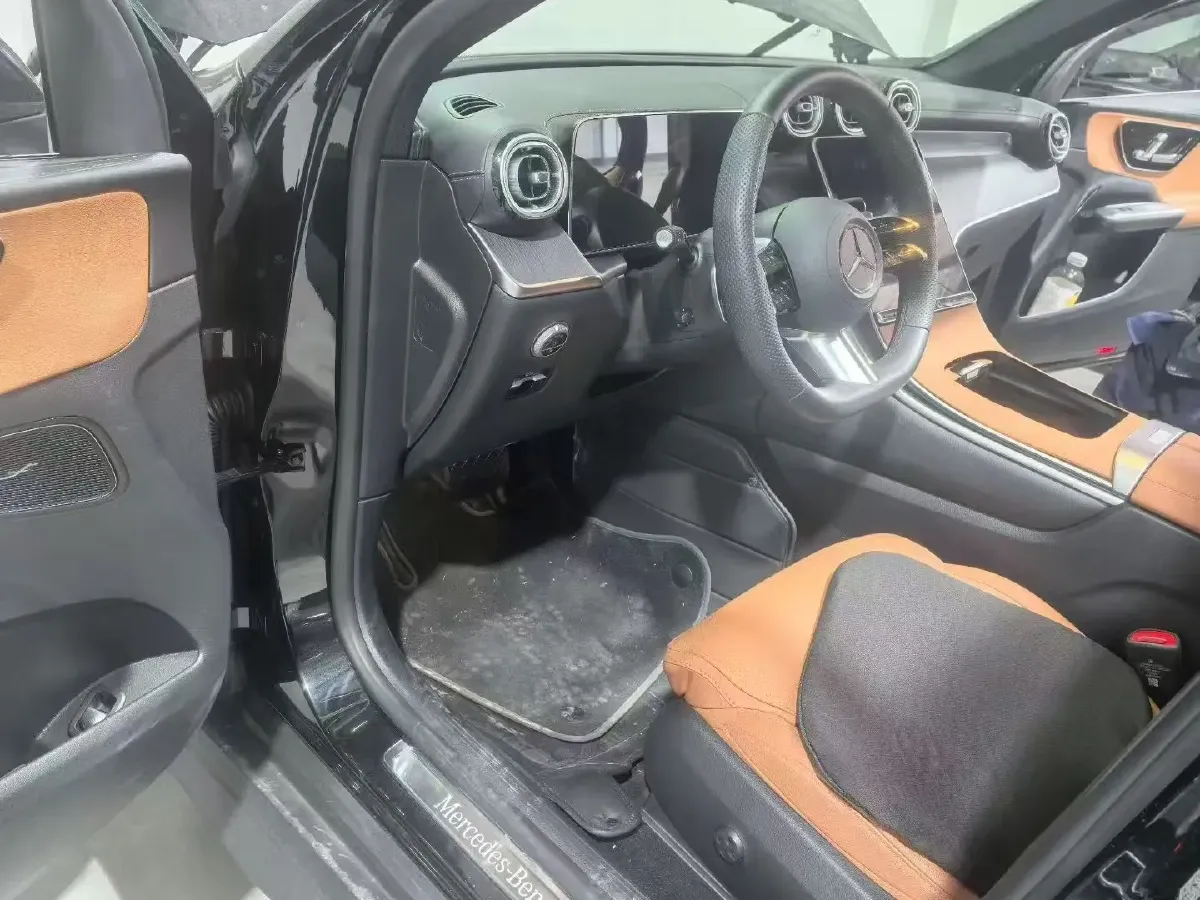 2025 Mercedes-Benz GLC Class 2.0T 204HP L4 9AT,autocango,china used car exporter,china ev exporter,chinese used car exporter,chinese used ev exporter