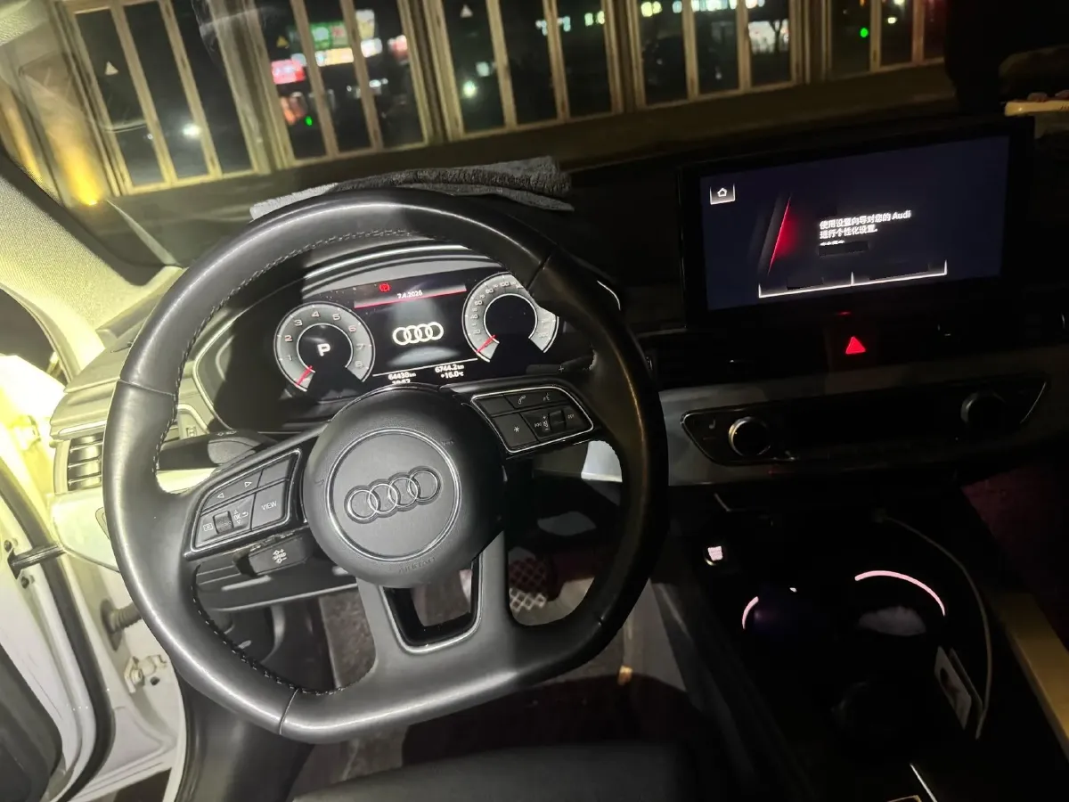 2023 Audi A4L 2.0T 190HP L4 7DCT,autocango,china used car exporter,china ev exporter,chinese used car exporter,chinese used ev exporter