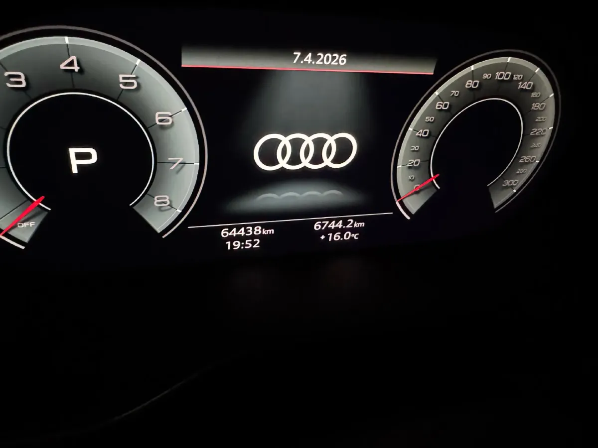 2023 Audi A4L 2.0T 190HP L4 7DCT,autocango,china used car exporter,china ev exporter,chinese used car exporter,chinese used ev exporter