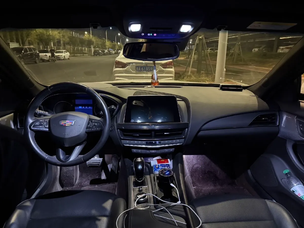 2022 Cadillac CT5 2.0T 237HP L4 10AT,autocango,china used car exporter,china ev exporter,chinese used car exporter,chinese used ev exporter