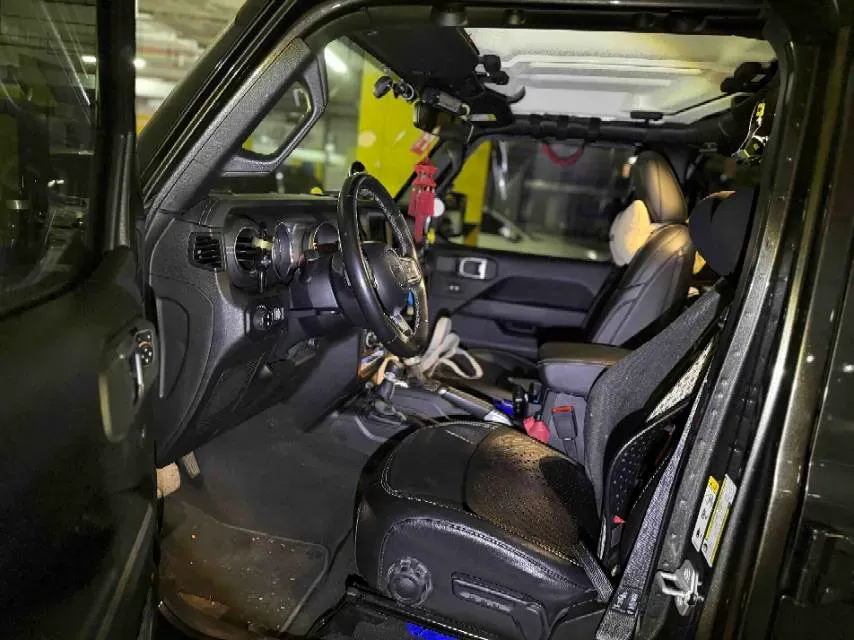 2019 Jeep Wrangler 2.0T 266HP L4 8AT,autocango,china used car exporter,china ev exporter,chinese used car exporter,chinese used ev exporter