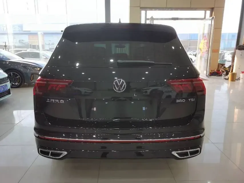 2024 Volkswagen Tiguan L 2.0T 186HP L4 7DCT,autocango,china used car exporter,china ev exporter,chinese used car exporter,chinese used ev exporter
