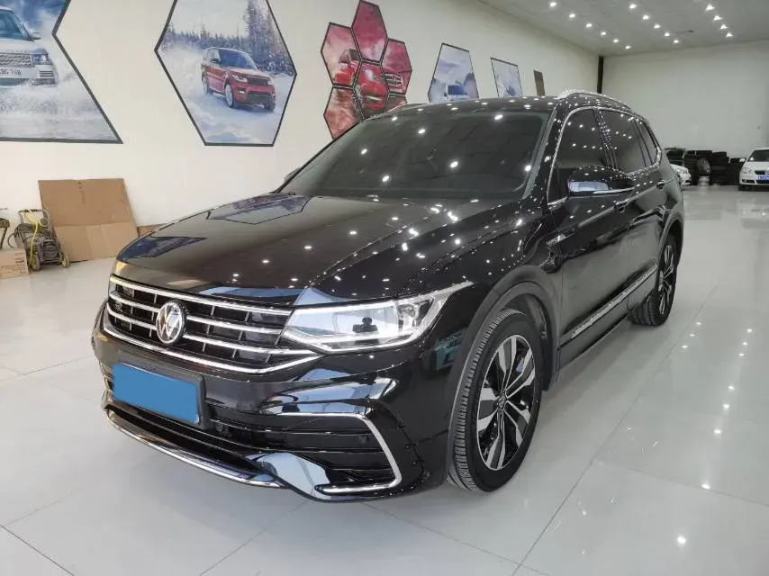 2024 Volkswagen Tiguan L 2.0T 186HP L4 7DCT,autocango,china used car exporter,china ev exporter,chinese used car exporter,chinese used ev exporter