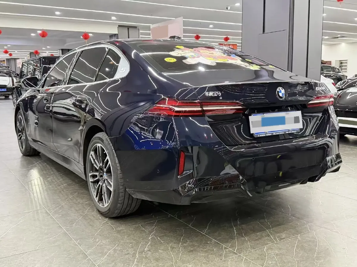 2025 BMW 5 Series 2.0T 258HP L4 8AT,autocango,china used car exporter,china ev exporter,chinese used car exporter,chinese used ev exporter