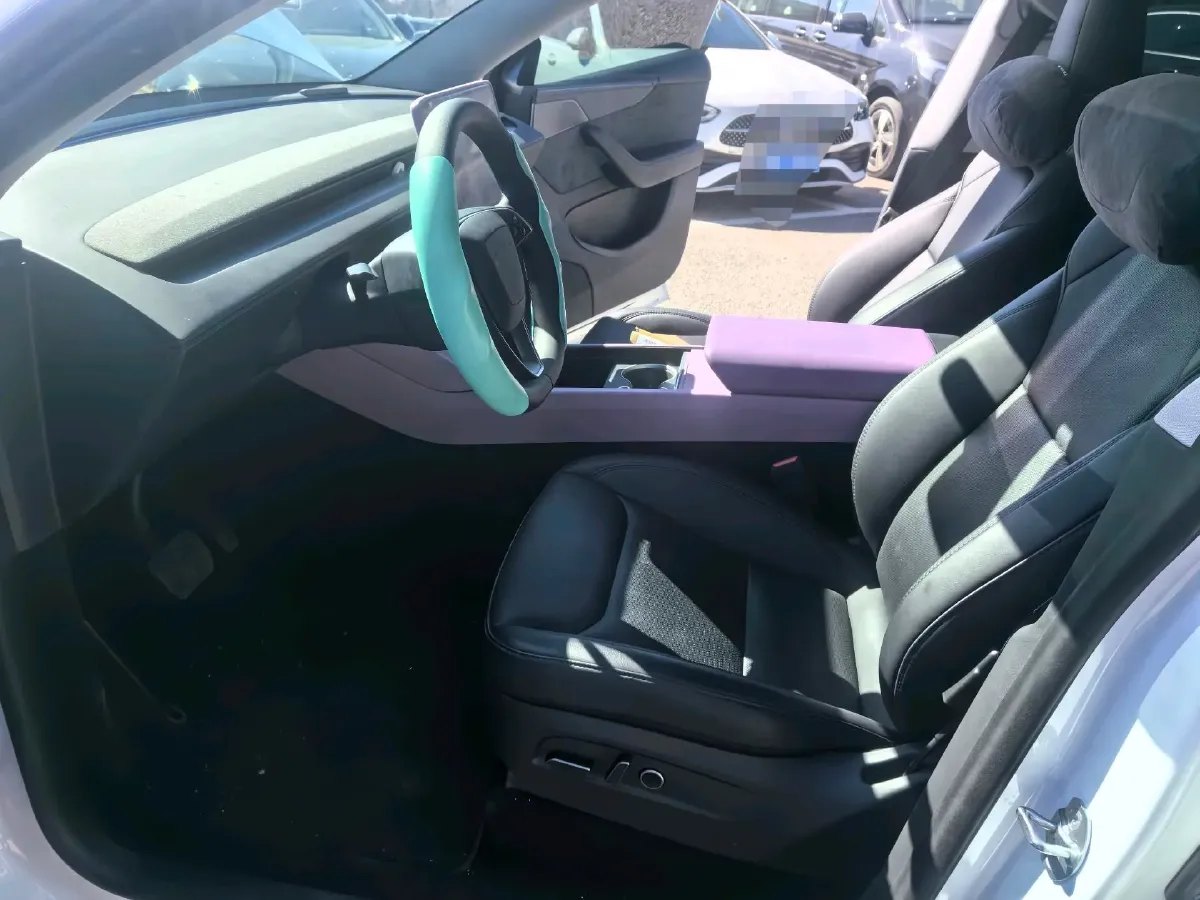 2025 Tesla Model Y BEV,autocango,china used car exporter,china ev exporter,chinese used car exporter,chinese used ev exporter