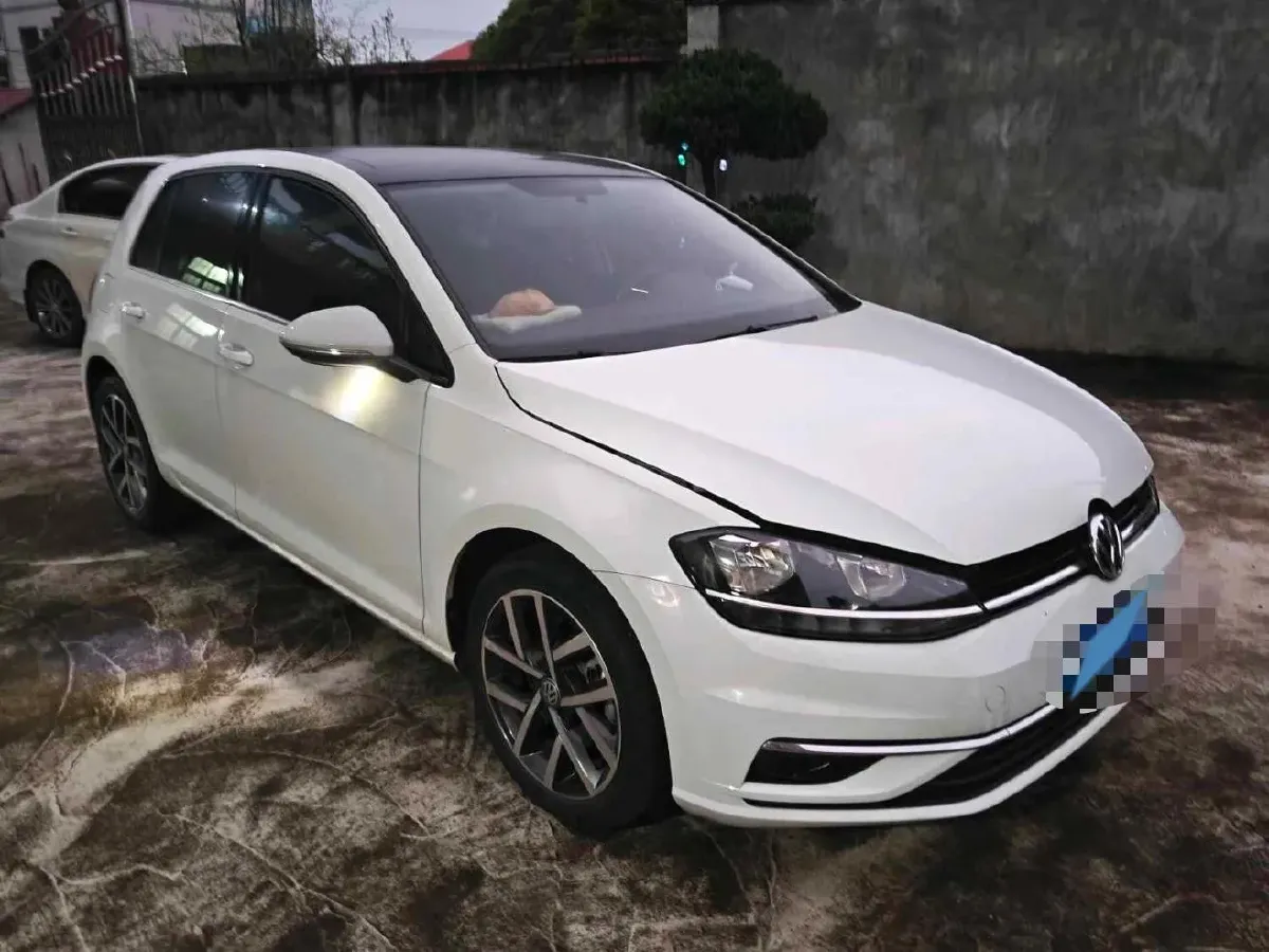 2020 Volkswagen Golf 1.2T 116HP L4 7DCT,autocango,china used car exporter,china ev exporter,chinese used car exporter,chinese used ev exporter