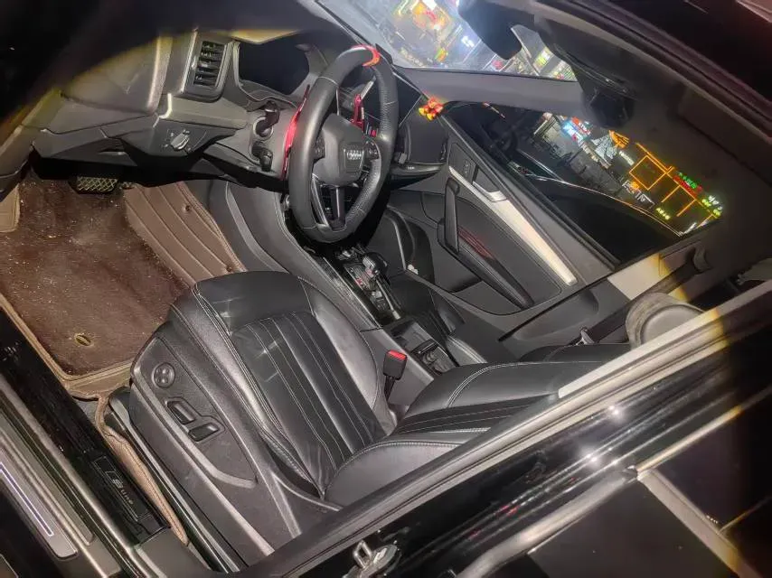 2020 Audi Q5L 2.0T 190HP L4 7DCT,autocango,china used car exporter,china ev exporter,chinese used car exporter,chinese used ev exporter