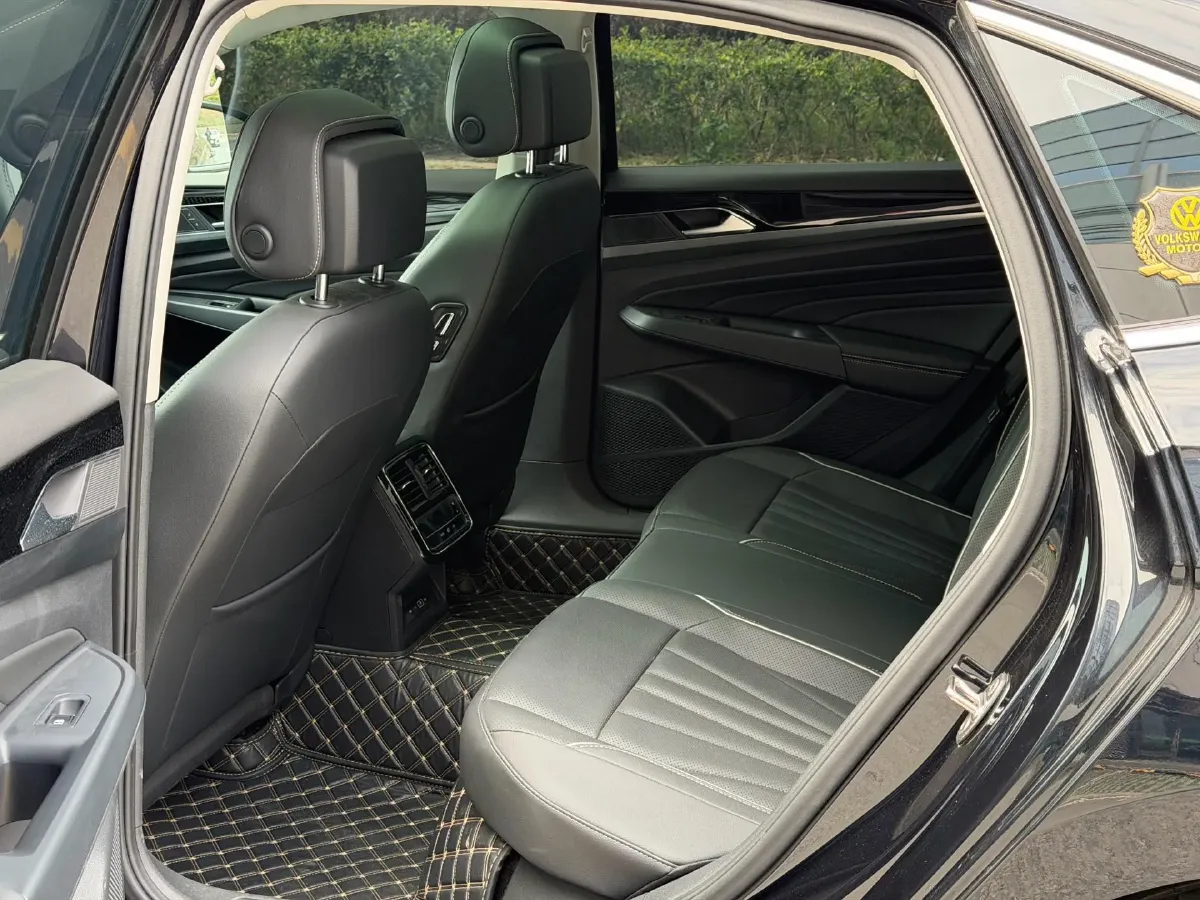 2024 Volkswagen Passat 2.0T 186HP L4 7DCT,autocango,china used car exporter,china ev exporter,chinese used car exporter,chinese used ev exporter