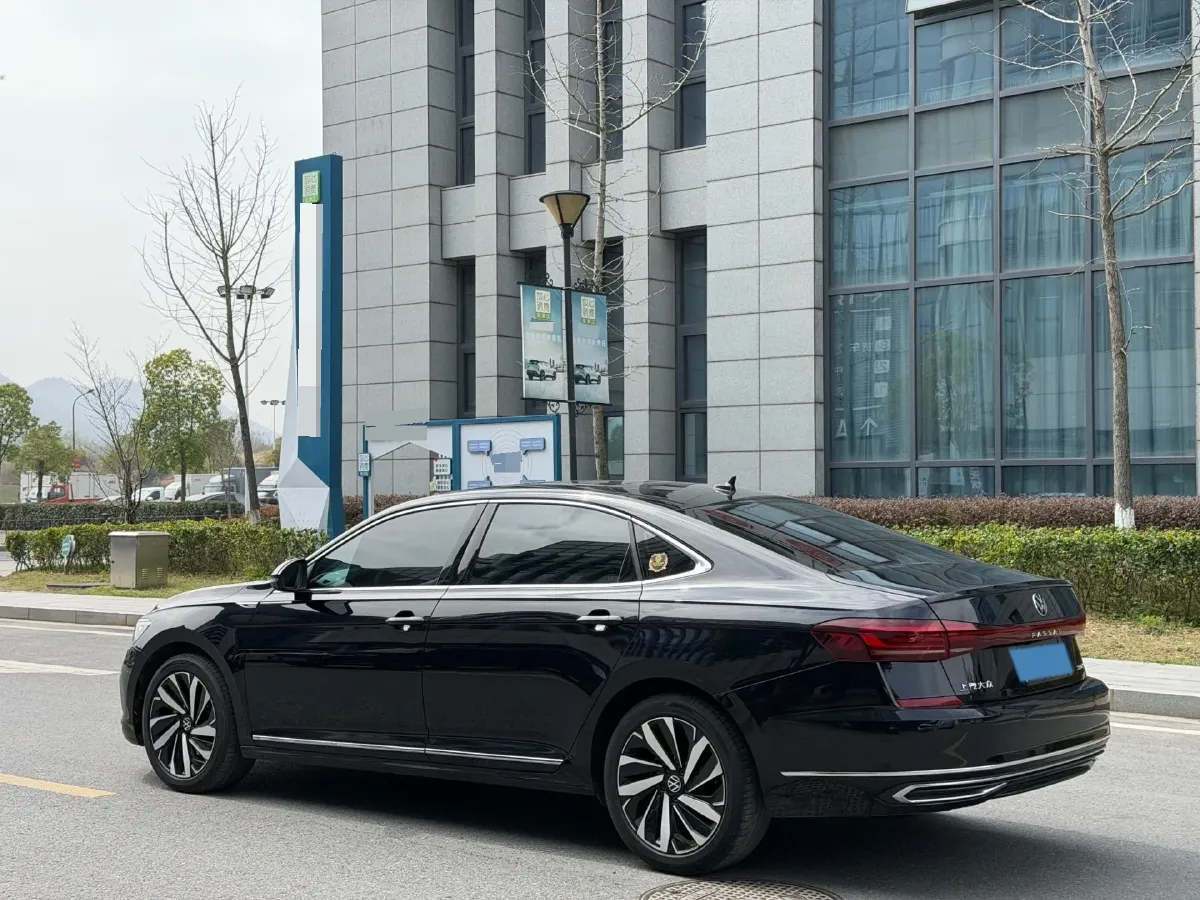 2024 Volkswagen Passat 2.0T 186HP L4 7DCT,autocango,china used car exporter,china ev exporter,chinese used car exporter,chinese used ev exporter