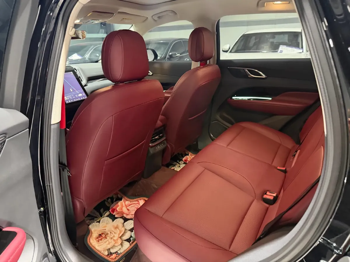 2025 HongQi HS3 1.5T 150HP L4 1DHT PHEV,autocango,china used car exporter,china ev exporter,chinese used car exporter,chinese used ev exporter