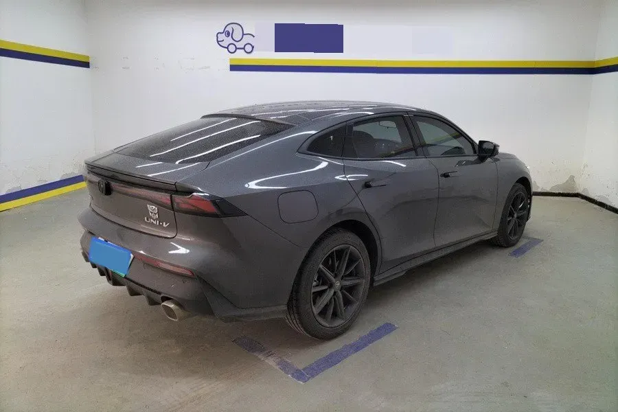 2023 ChangAn UNI-V iDD 1.5T 170HP L4 6TCT PHEV 18.4KWH,autocango,china used car exporter,china ev exporter,chinese used car exporter,chinese used ev exporter