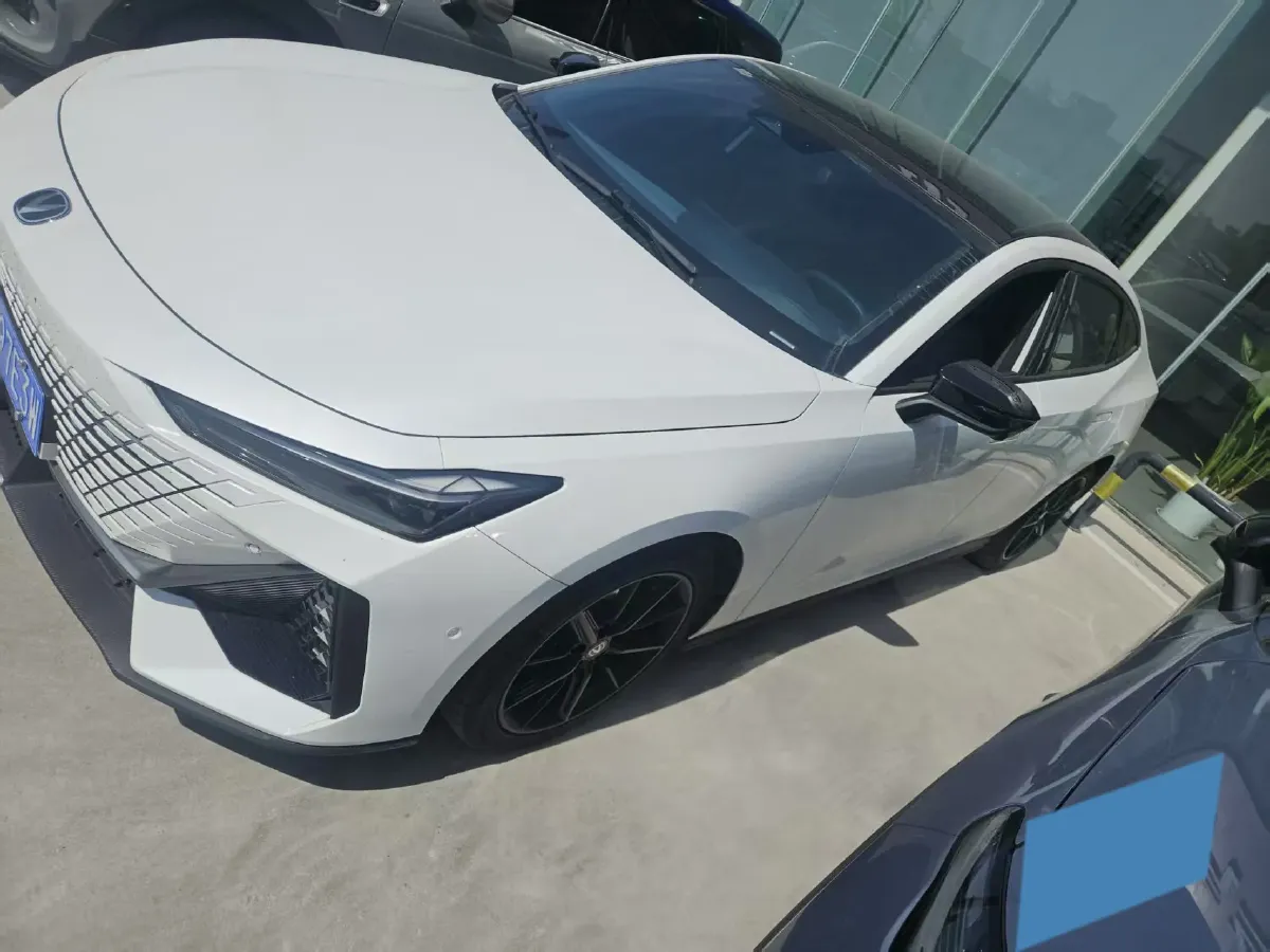 2022 ChangAn UNI-V 1.5T 188HP L4 7DCT,autocango,china used car exporter,china ev exporter,chinese used car exporter,chinese used ev exporter