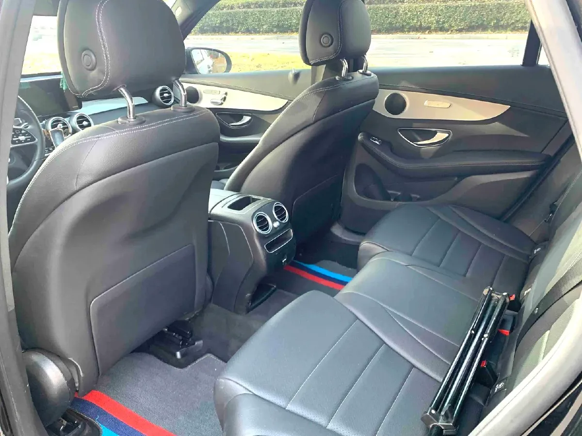 2021 Mercedes-Benz GLC Class 2.0T 197HP L4 9AT,autocango,china used car exporter,china ev exporter,chinese used car exporter,chinese used ev exporter