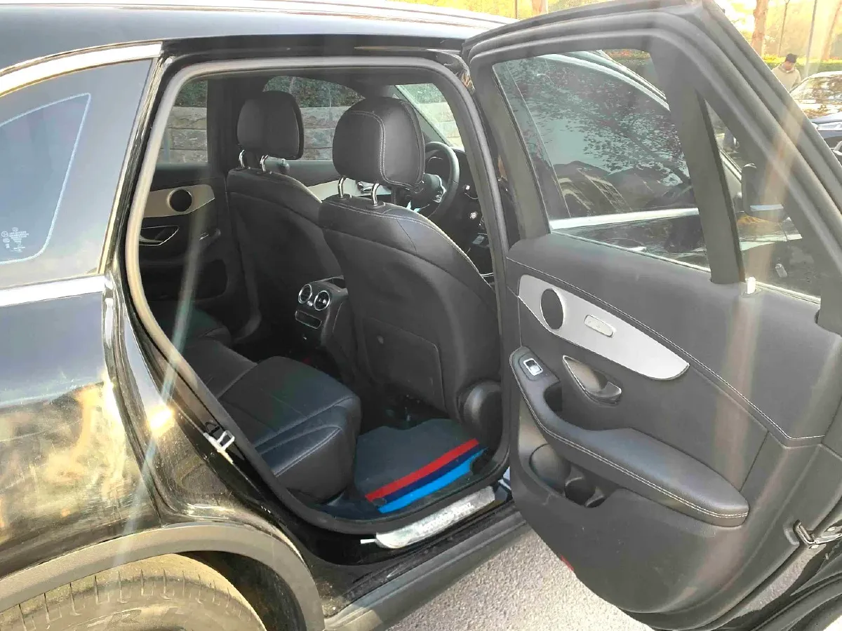 2021 Mercedes-Benz GLC Class 2.0T 197HP L4 9AT,autocango,china used car exporter,china ev exporter,chinese used car exporter,chinese used ev exporter