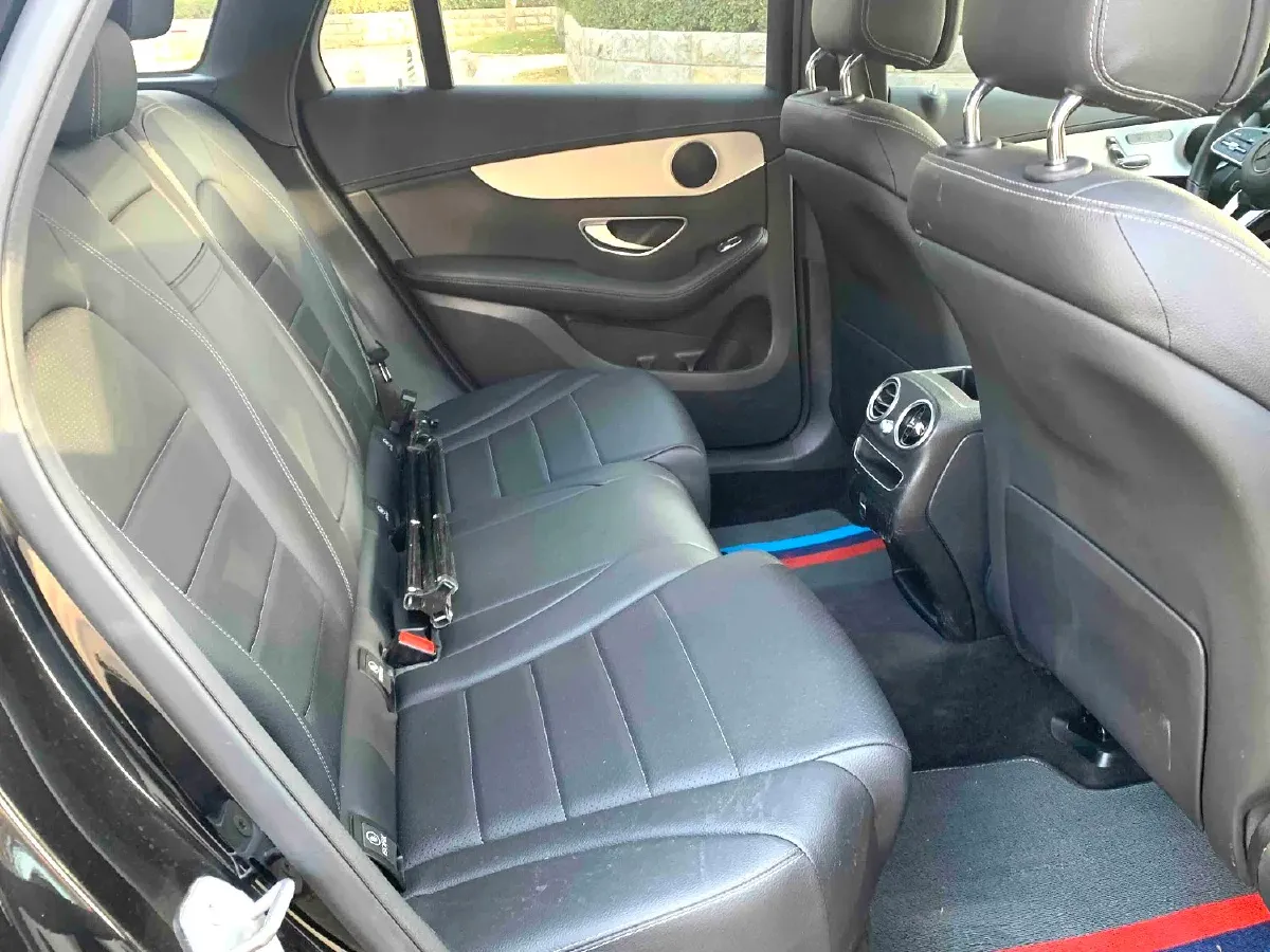 2021 Mercedes-Benz GLC Class 2.0T 197HP L4 9AT,autocango,china used car exporter,china ev exporter,chinese used car exporter,chinese used ev exporter