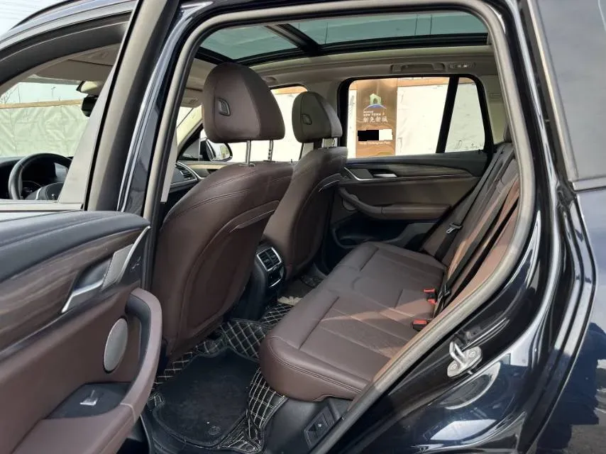 2022 BMW X3 2.0T 252HP L4 8AT,autocango,china used car exporter,china ev exporter,chinese used car exporter,chinese used ev exporter