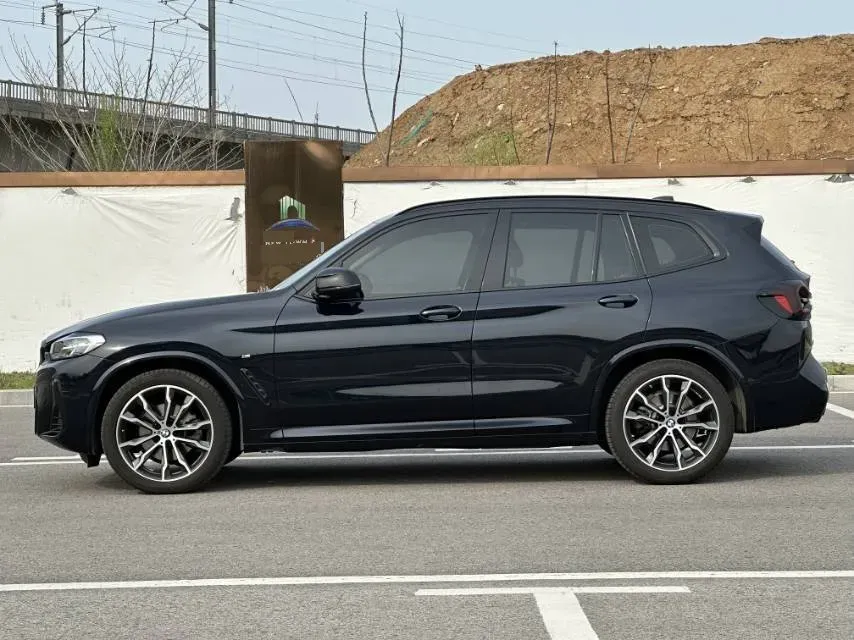 2022 BMW X3 2.0T 252HP L4 8AT,autocango,china used car exporter,china ev exporter,chinese used car exporter,chinese used ev exporter
