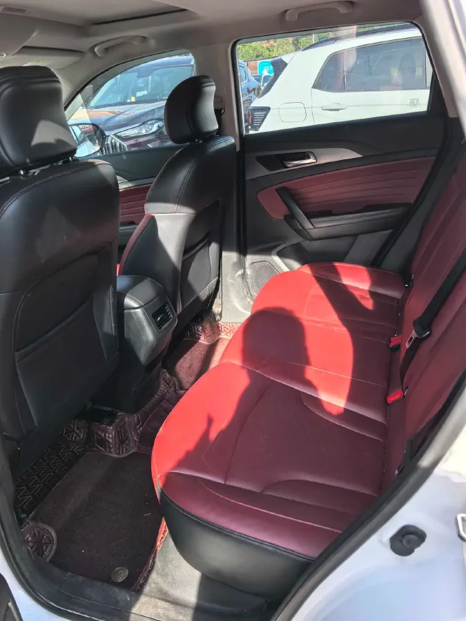 2019 ChangAn CS35 Plus 1.4T 158HP L4 7DCT,autocango,china used car exporter,china ev exporter,chinese used car exporter,chinese used ev exporter