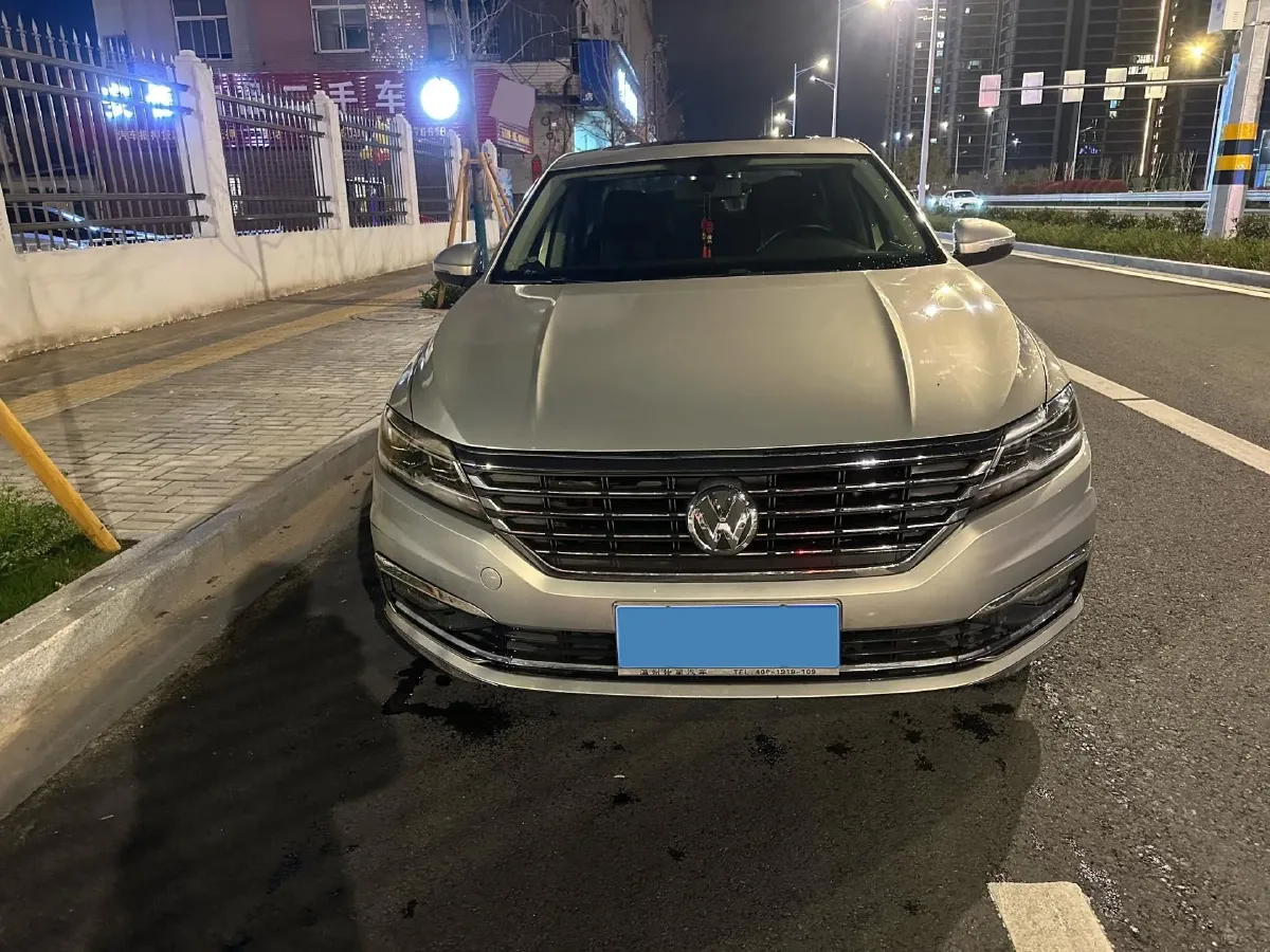 2018 Skoda Karoq 1.4T 150HP L4 7DCT,autocango,china used car exporter,china ev exporter,chinese used car exporter,chinese used ev exporter